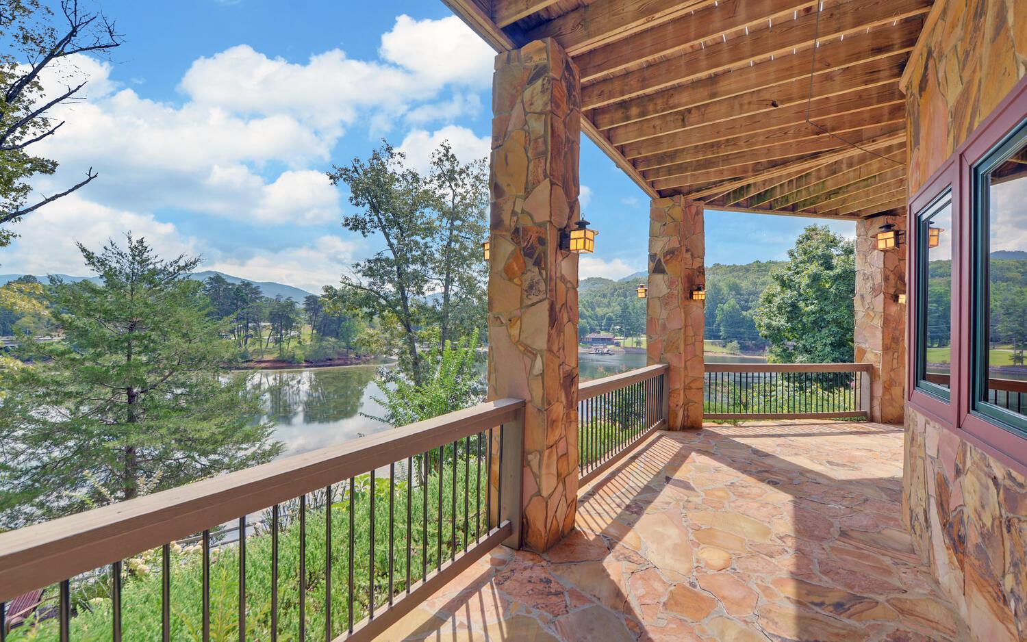 Stonecrest Lodge Lake Front Home With Private Boat Dock Hiawassee Exterior foto